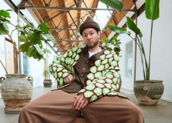 Celebrity Stylist and Multifaceted Creative Toreno Winn Gets His Head in the Game With Hulu + Live TV